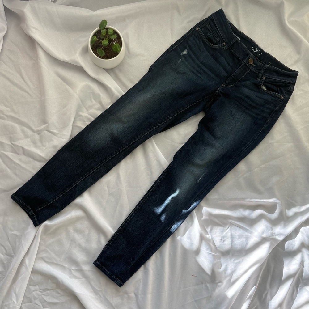 LOFT Women's Dark Blue Skinny Jeans, size 2/26